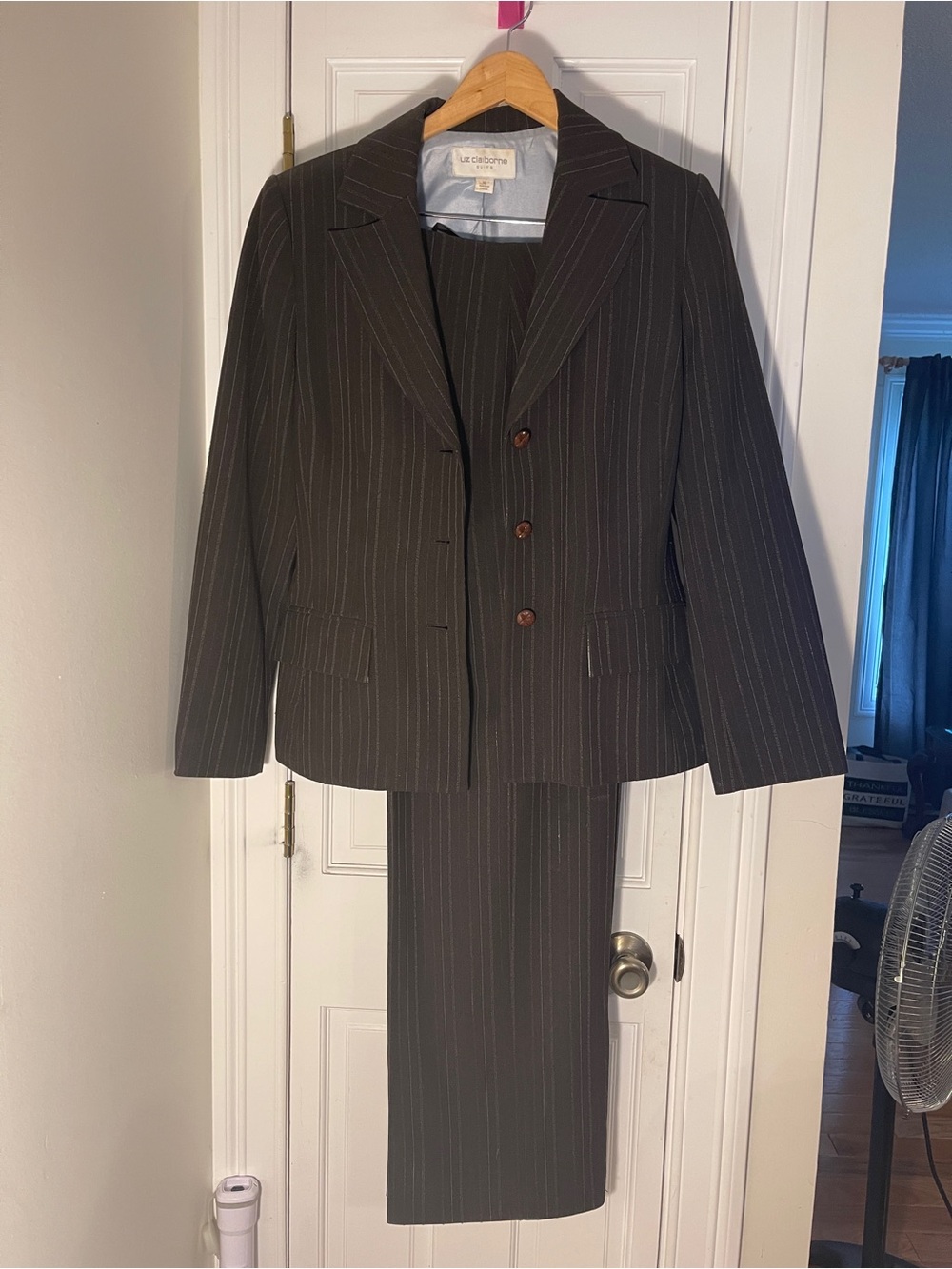 Vintage Liz Claiborne 2-Piece Pinstripe Pantsuit Blazer & Trousers Set Brown